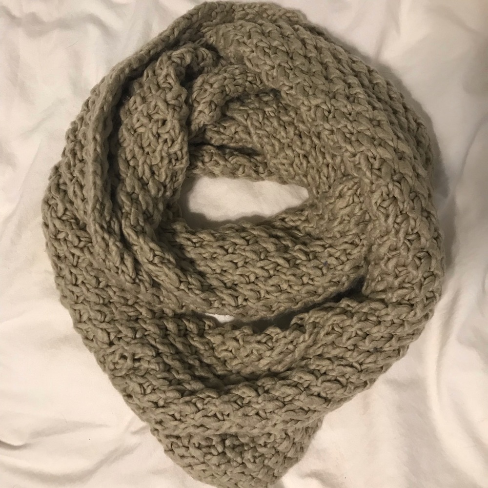 Knit Infiniti Scarf
